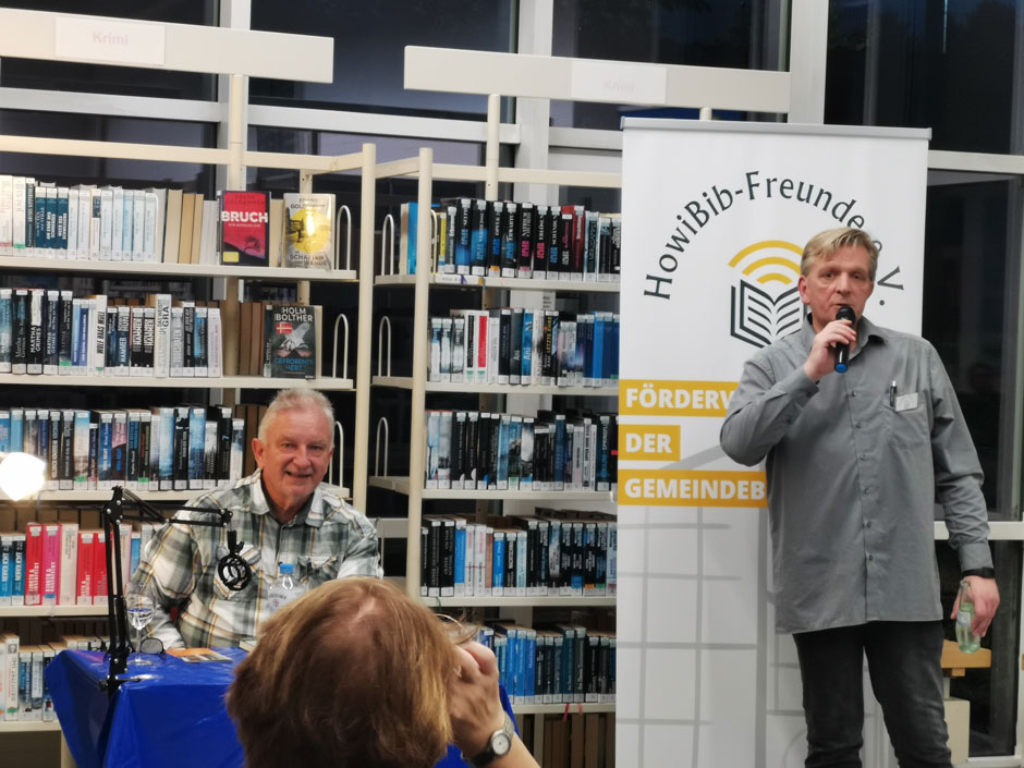 Buchpremiere in der Gemeindebibliothek Holzwickede mit Achim Albrecht und seinem neuen Thriller.